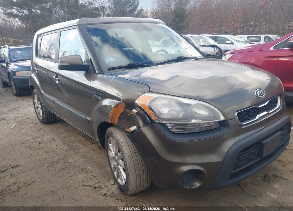 2012 KIA SOUL + VIN: KNDJT2A61C7396381