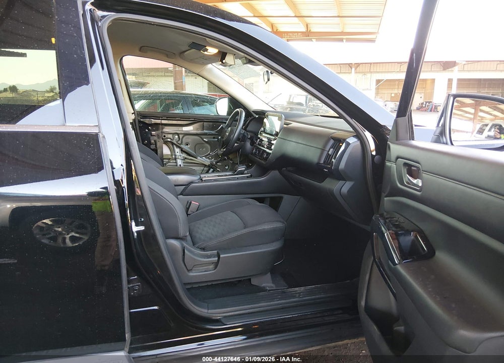 2022 NISSAN PATHFINDER SV 2WD VIN: 5N1DR3BA5NC232464