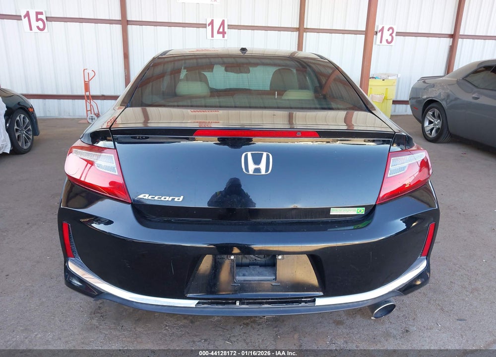 2017 HONDA ACCORD COUPE VIN: 1HGCT1B80HA001783