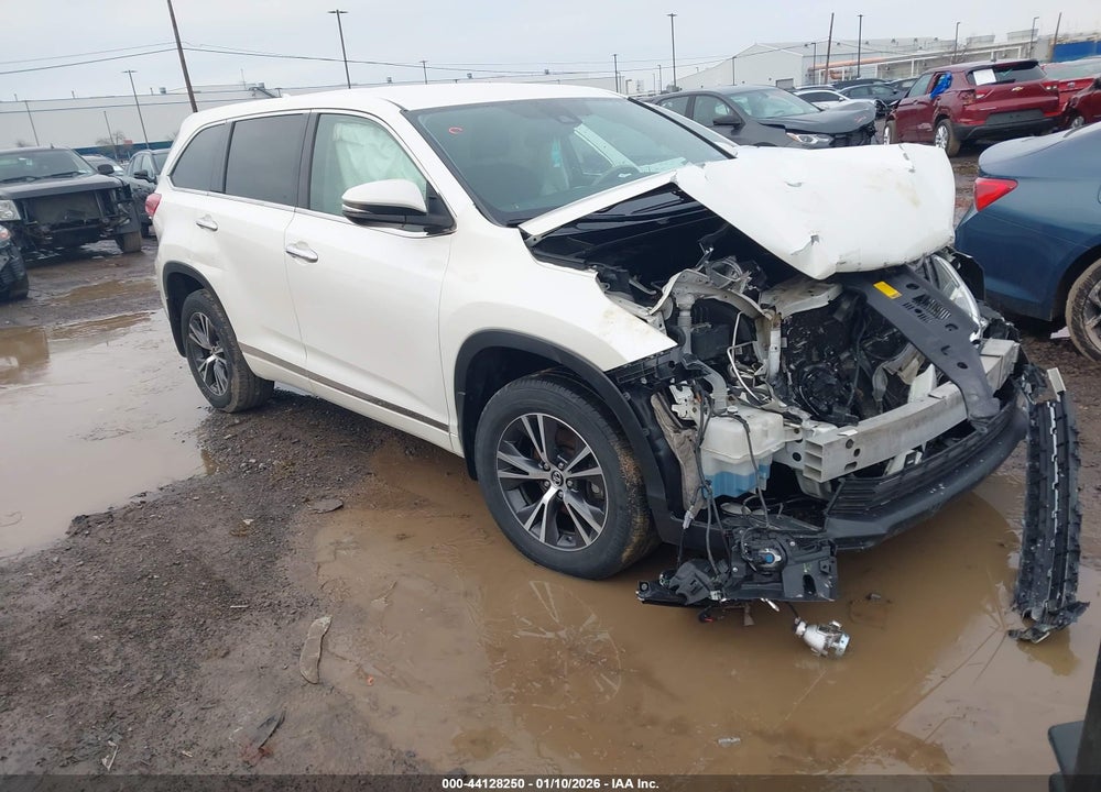 2017 TOYOTA HIGHLANDER LE/LE PLUS VIN: 5TDBZRFH6HS462927
