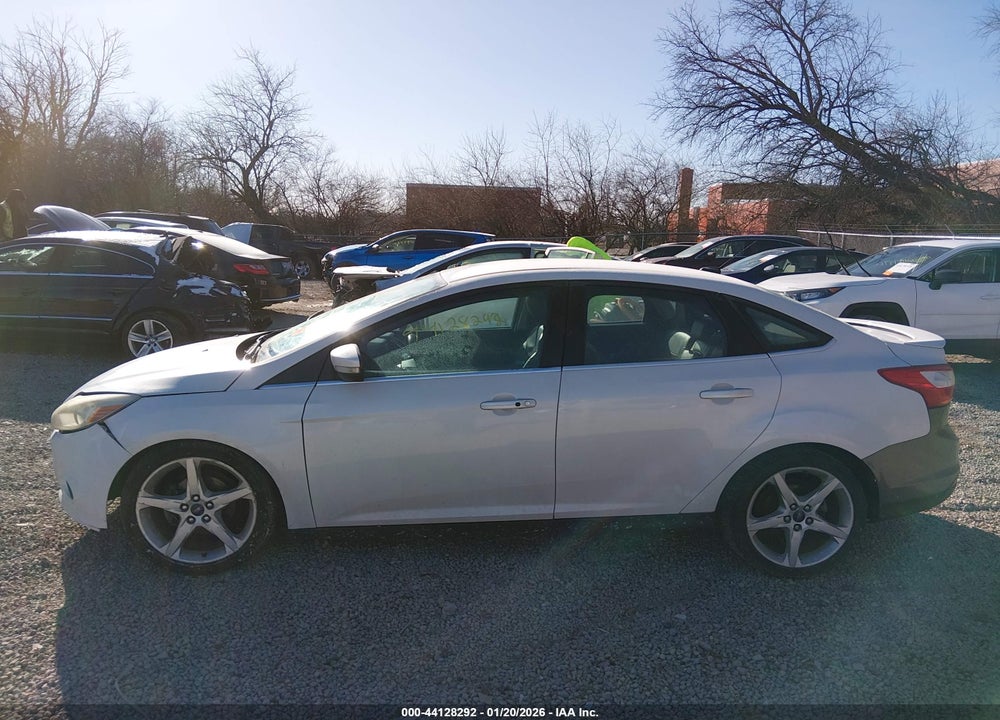 2014 FORD FOCUS TITANIUM VIN: 1FADP3J24EL396024