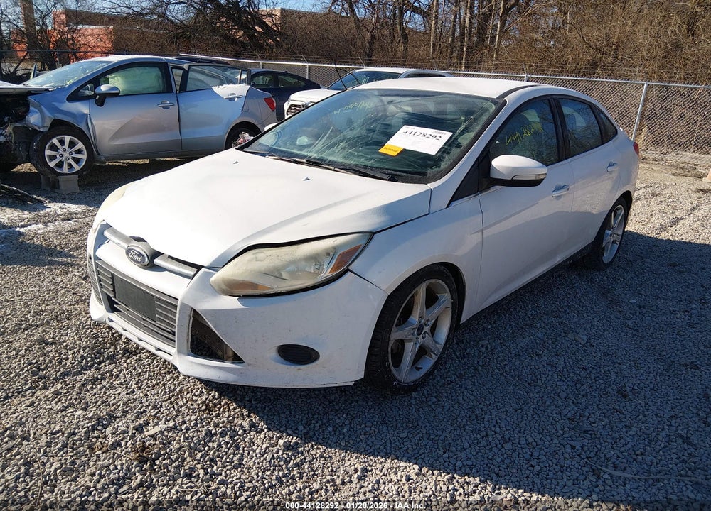 2014 FORD FOCUS TITANIUM VIN: 1FADP3J24EL396024