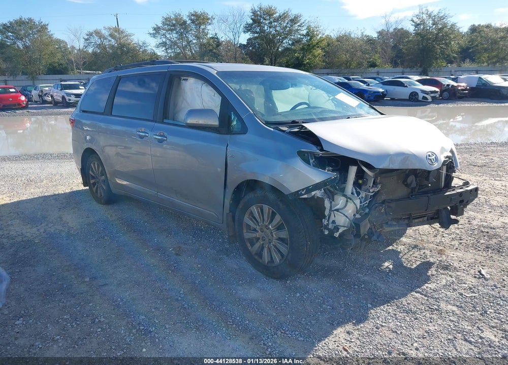 2017 TOYOTA SIENNA XLE/LIMITED VIN: 5TDDZ3DC0HS153967