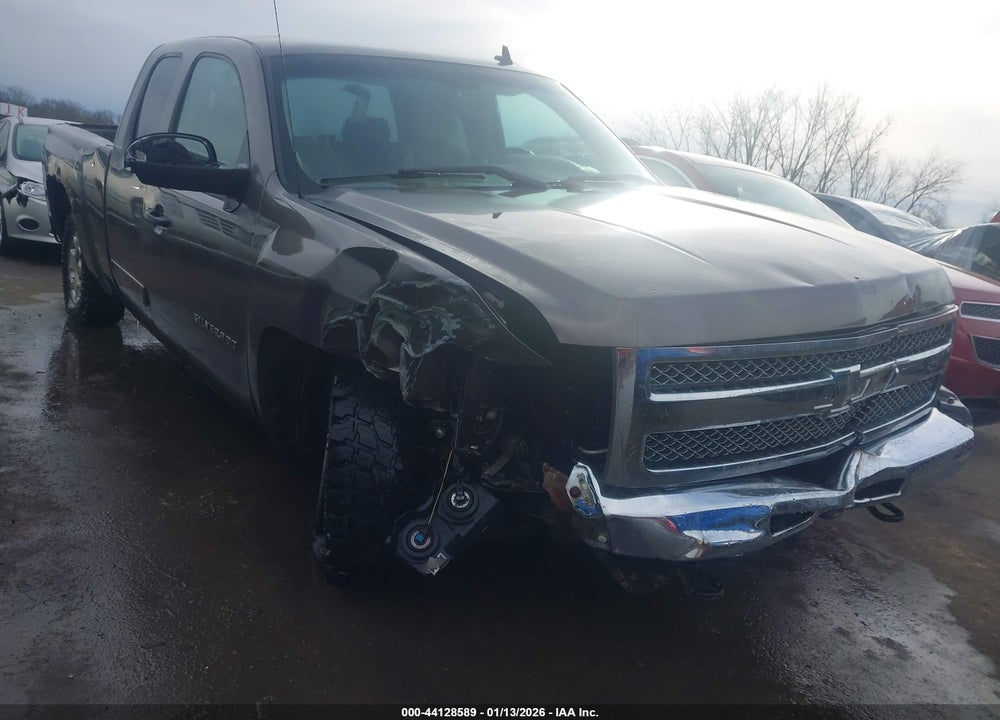 2013 CHEVROLET SILVERADO K1500 LT VIN: 1GCRKSE72DZ304435