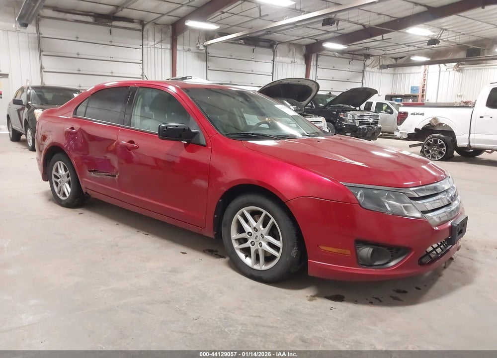 2011 FORD FUSION S VIN: 3FAHP0GA0BR273915