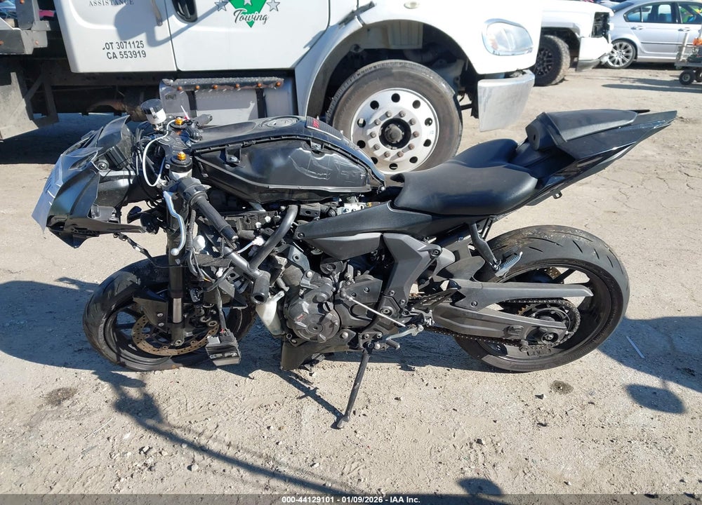 2025 YAMAHA YZFR7 VIN: JYARM38Y7SA003574