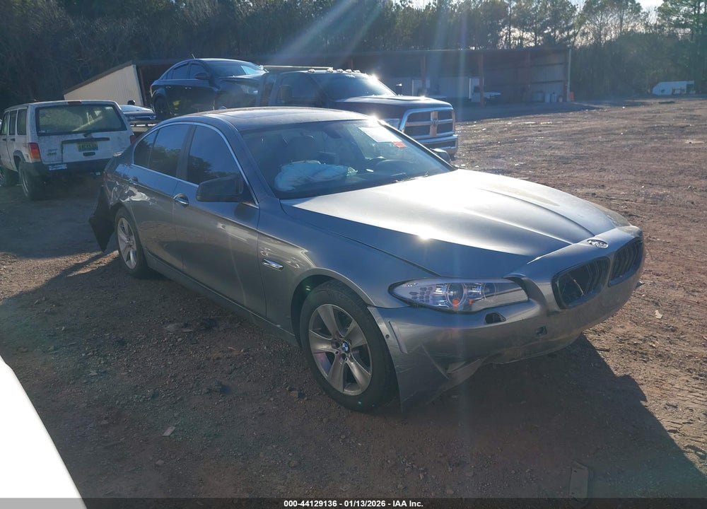 2013 BMW 528I XDRIVE VIN: WBAXH5C59DDW12267