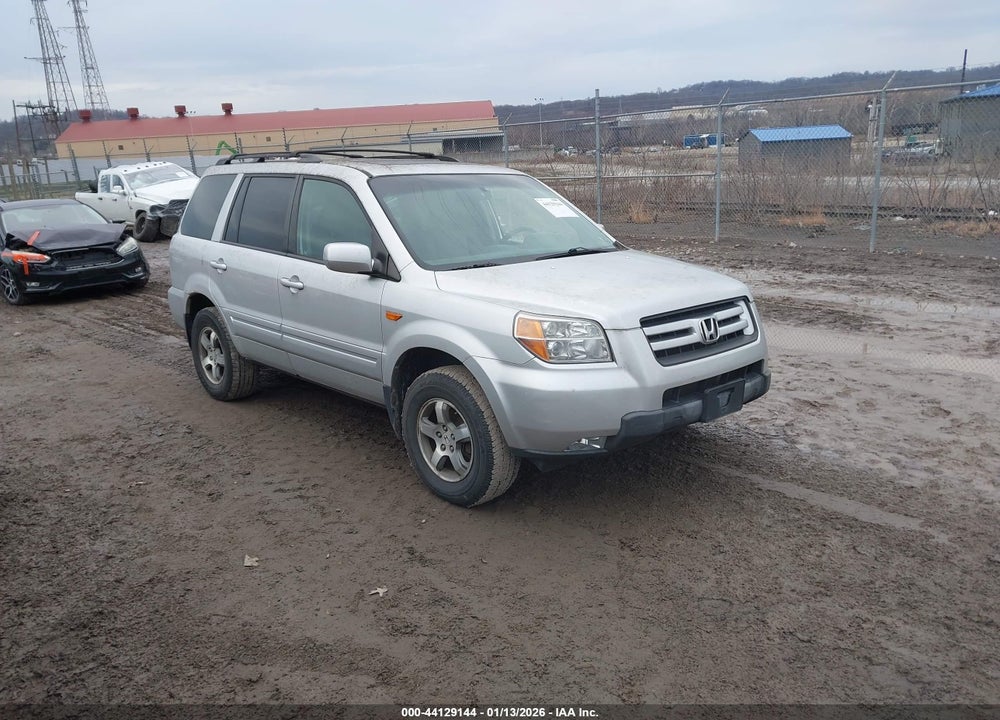 2008 HONDA PILOT SE VIN: 5FNYF18358B053828