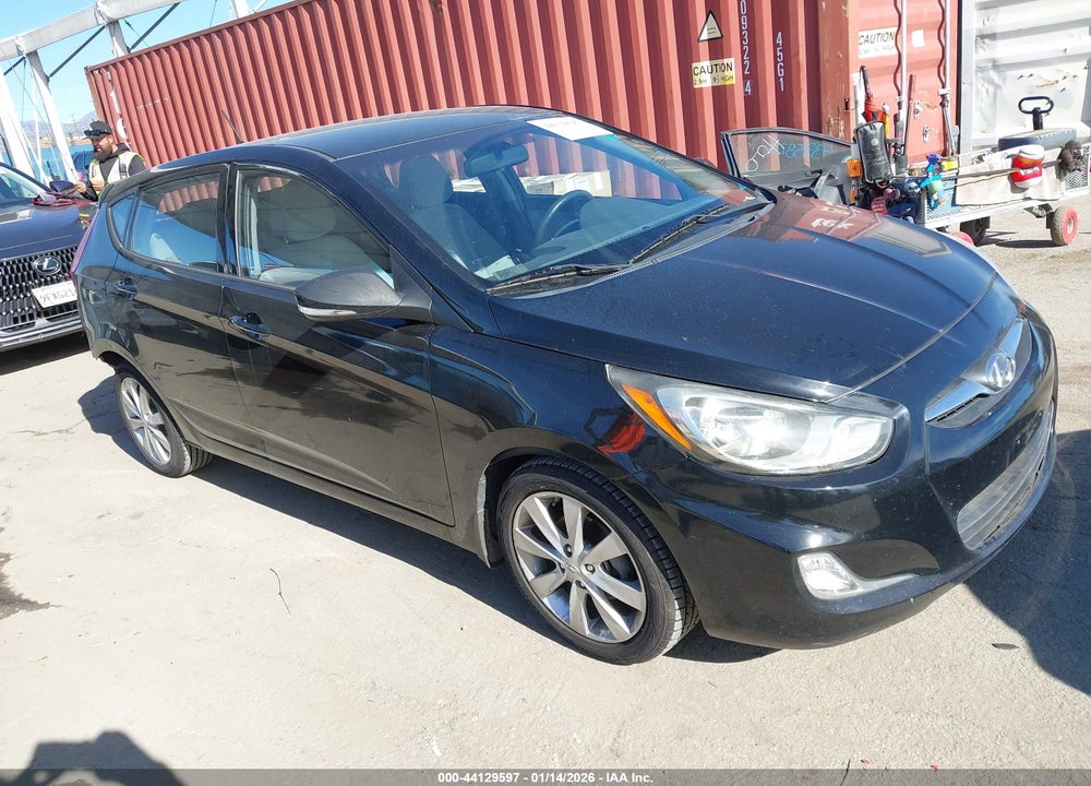2013 HYUNDAI ACCENT SE VIN: KMHCU5AE1DU119131