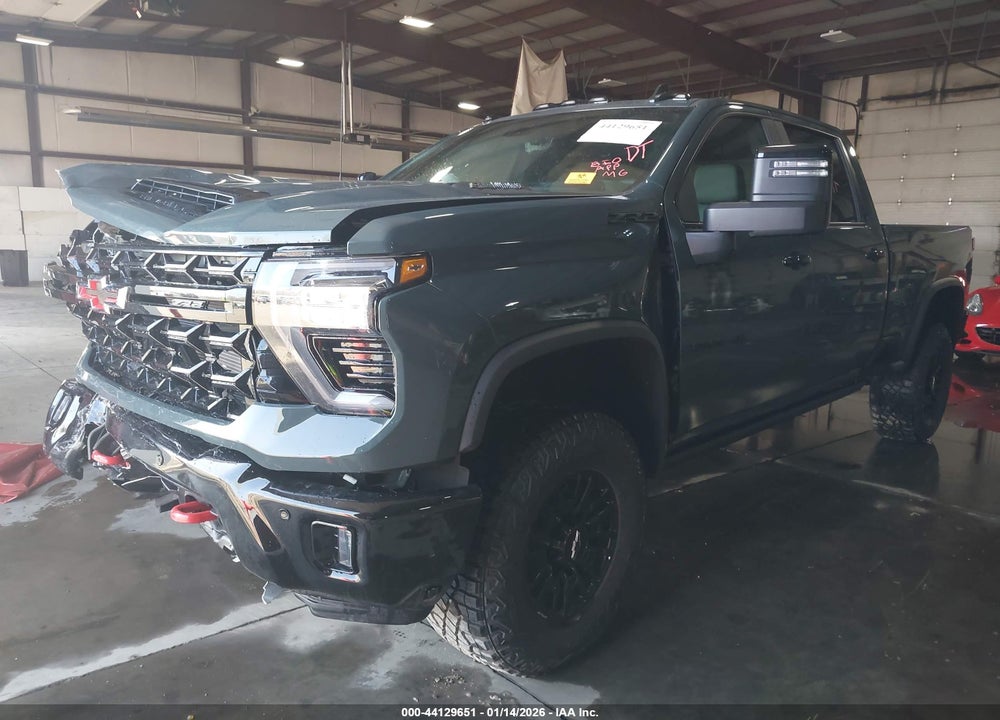 2026 CHEVROLET SILVERADO 2500HD , STANDARD BED, XR2, 4WD VIN: 1GC4KYEY6TF182863
