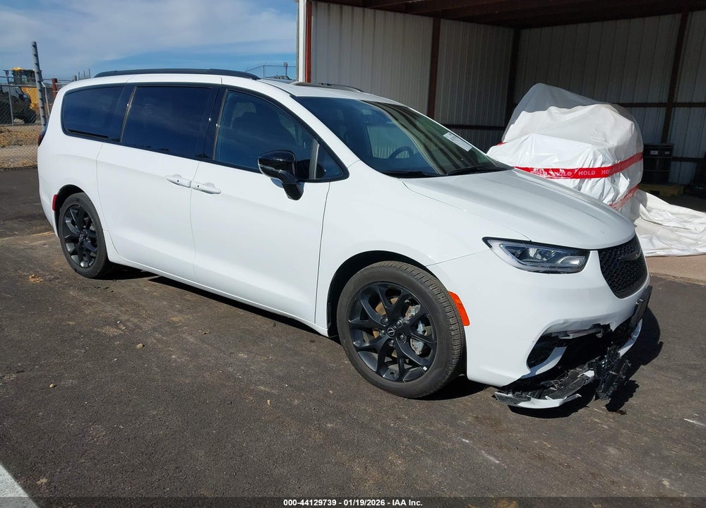 2026 CHRYSLER PACIFICA LIMITED VIN: 2C4RC1GG8TR161942