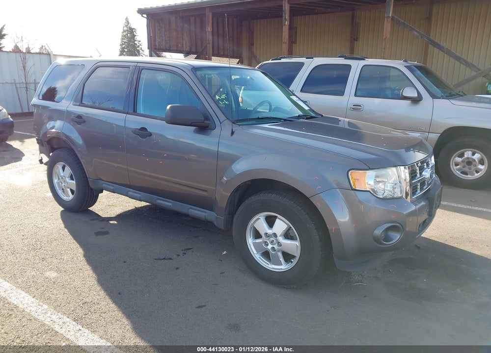 2011 FORD ESCAPE XLS VIN: 1FMCU0C79BKC53718