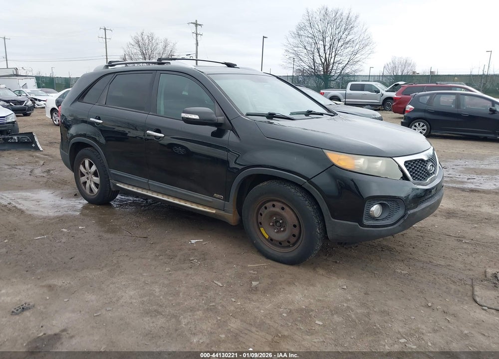 2012 KIA SORENTO LX V6 VIN: 5XYKTDA2XCG205525