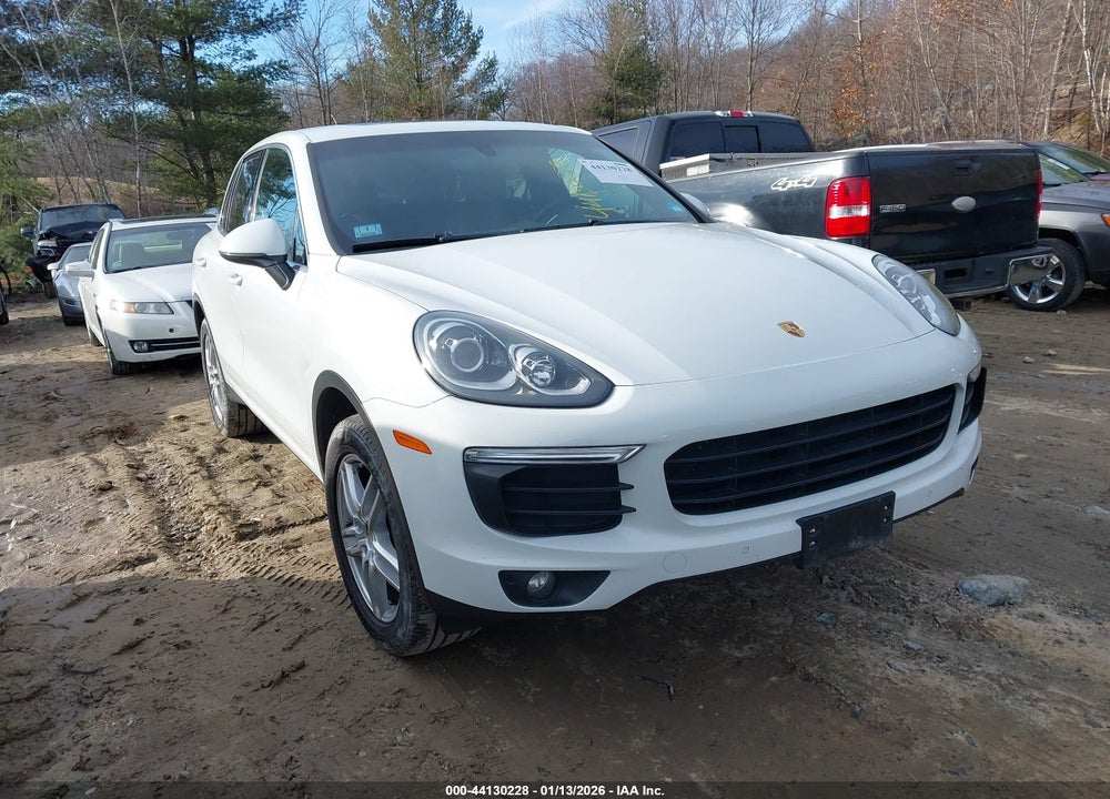 2016 PORSCHE CAYENNE VIN: WP1AA2A23GKA09012