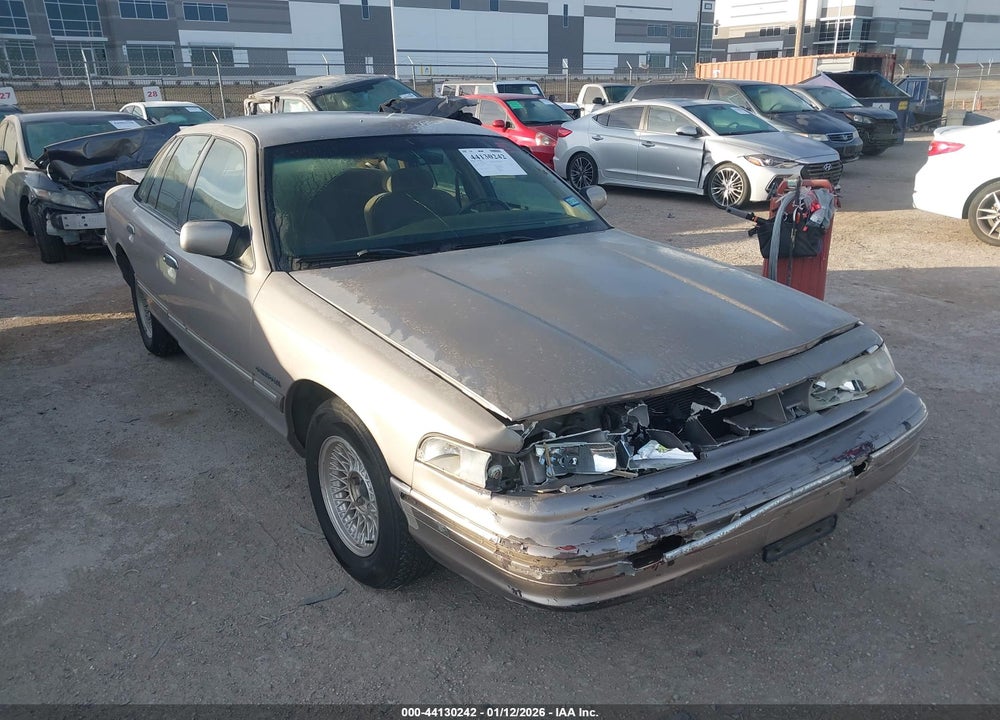 1995 FORD CROWN VICTORIA LX VIN: 2FALP74WXSX190674