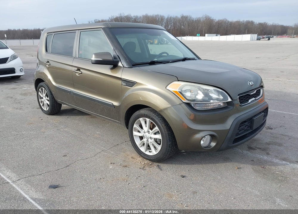 2013 KIA SOUL + VIN: KNDJT2A68D7554734