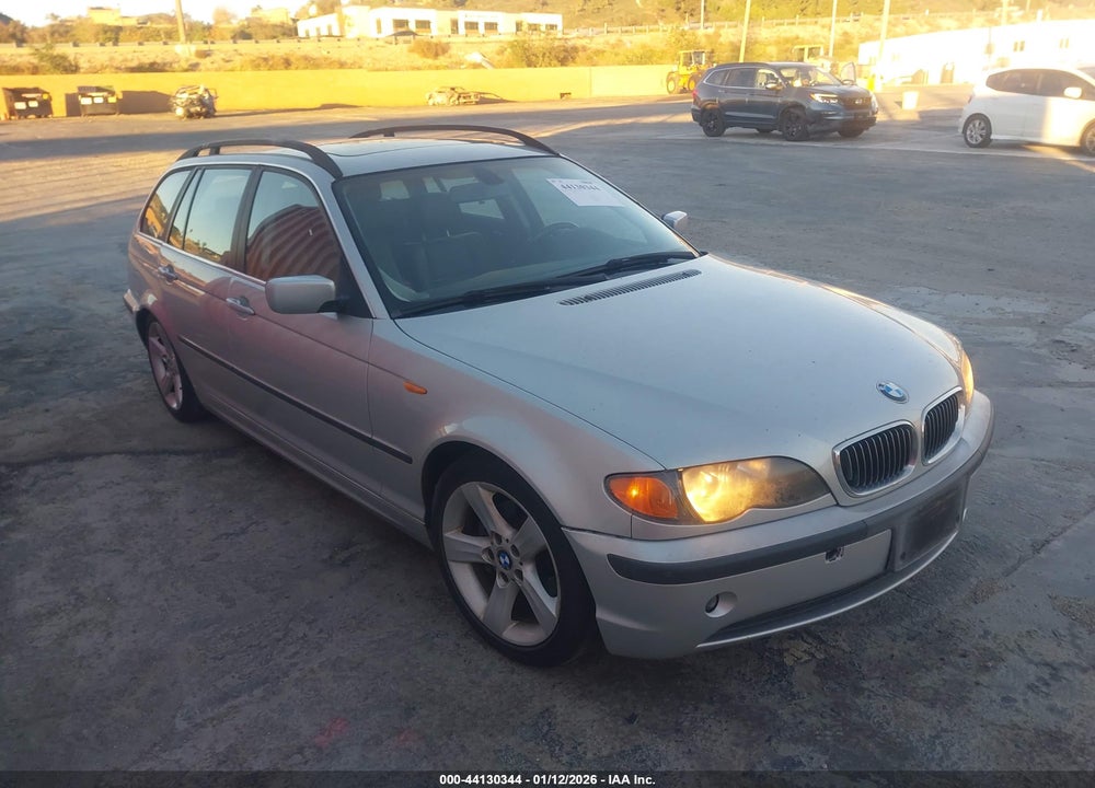 2005 BMW 325IT VIN: WBAAX13425PJ01069