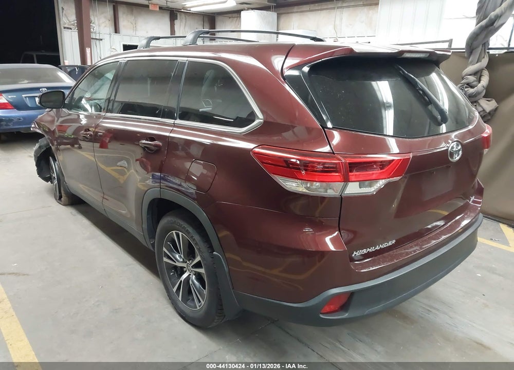 2019 TOYOTA HIGHLANDER LE VIN: 5TDBZRFH7KS977443