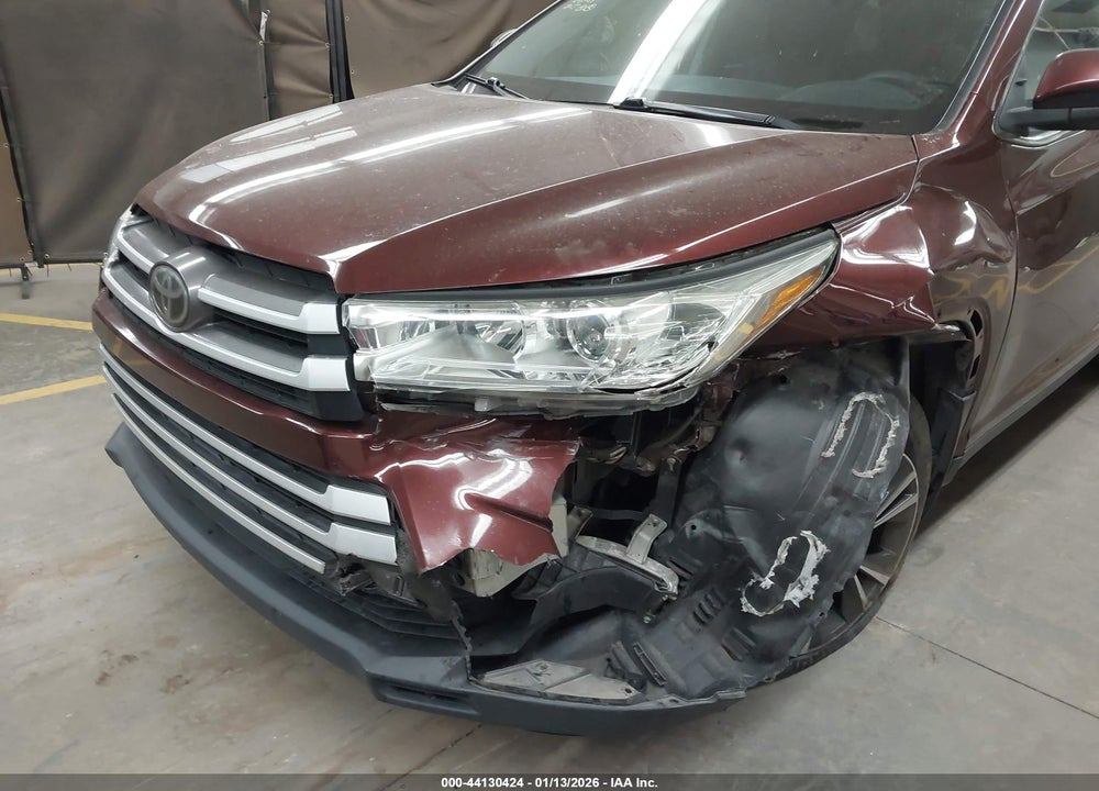 2019 TOYOTA HIGHLANDER LE VIN: 5TDBZRFH7KS977443