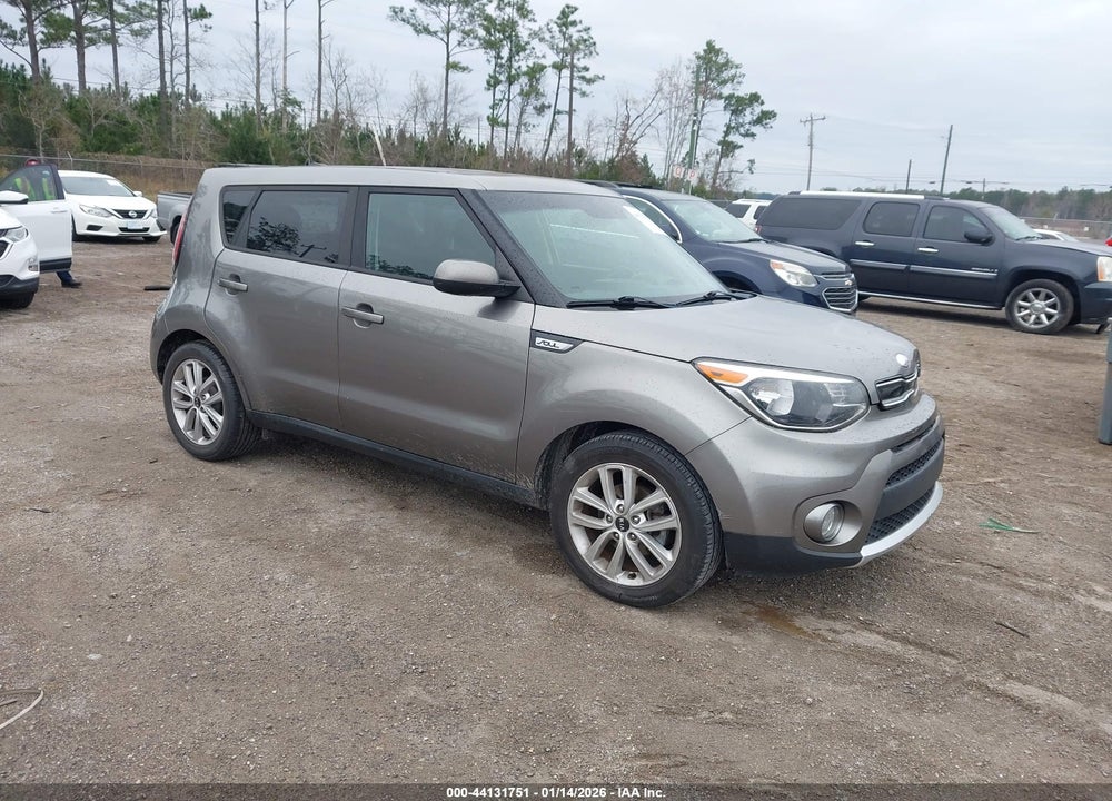 2017 KIA SOUL + VIN: KNDJP3A54H7448255