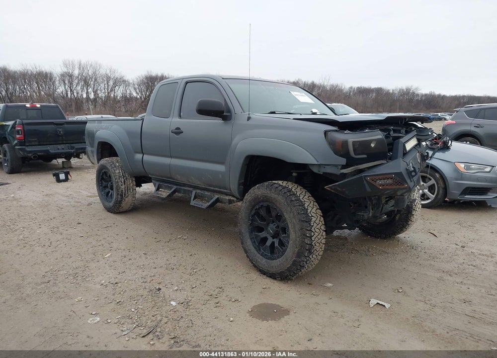 2005 TOYOTA TACOMA BASE V6 VIN: 5TEUU42N05Z135329