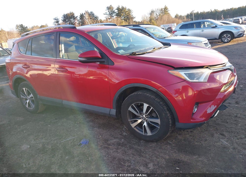 2016 TOYOTA RAV4 XLE VIN: 2T3RFREV8GW445042