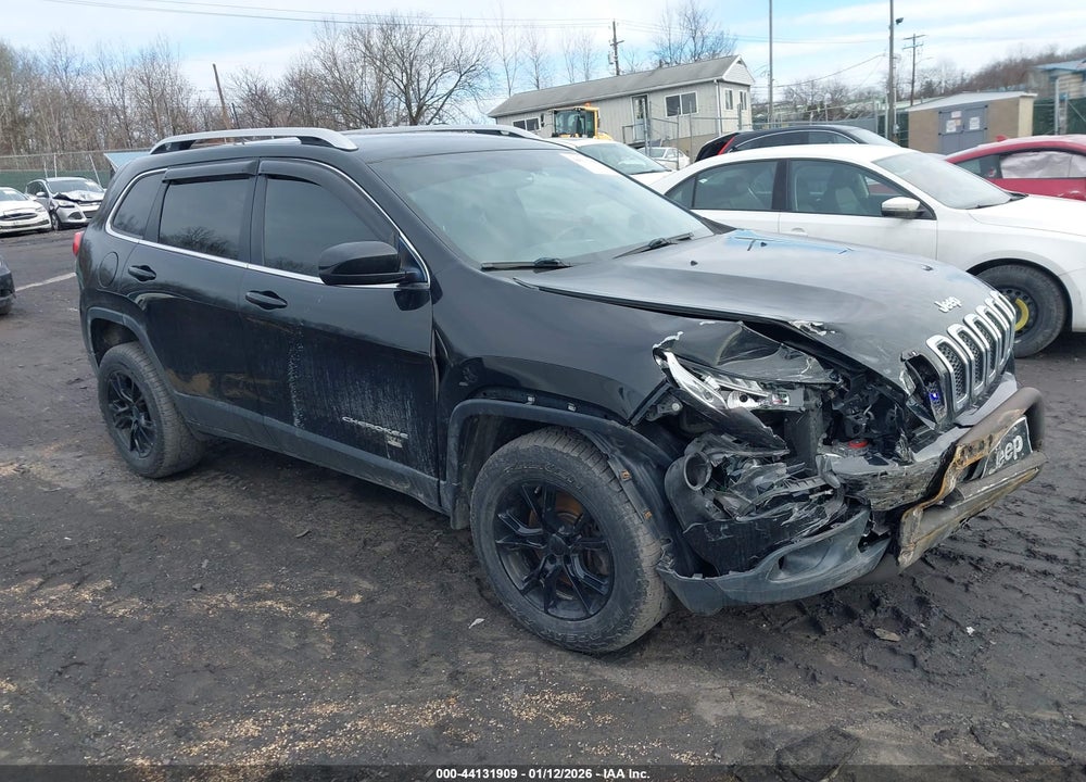 2017 JEEP CHEROKEE LATITUDE 4X4 VIN: 1C4PJMCS0HW567897