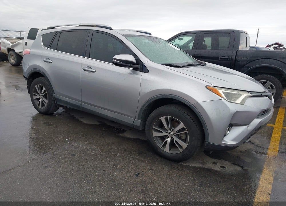 2017 TOYOTA RAV4 XLE VIN: 2T3WFREV6HW349480