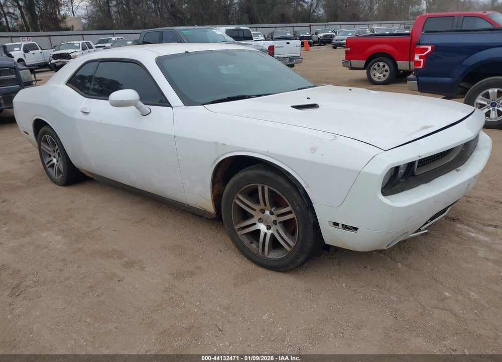 2013 DODGE CHALLENGER SXT VIN: 2C3CDYAG4DH593010