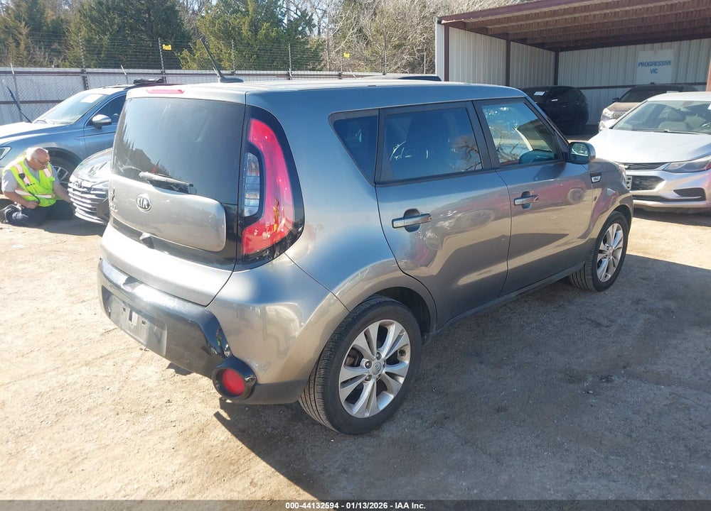 2016 KIA SOUL + VIN: KNDJP3A59G7325873