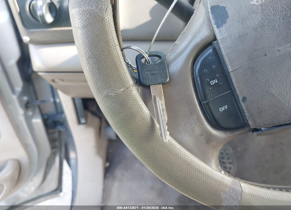 2000 FORD F-350 LARIAT/XL/XLT VIN: 1FTSW31FXYEA79140