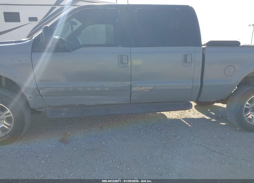 2000 FORD F-350 LARIAT/XL/XLT VIN: 1FTSW31FXYEA79140