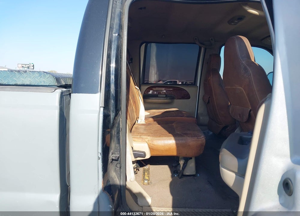 2000 FORD F-350 LARIAT/XL/XLT VIN: 1FTSW31FXYEA79140