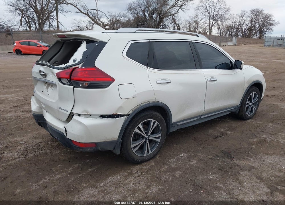 2017 NISSAN ROGUE SL VIN: JN8AT2MVXHW281735