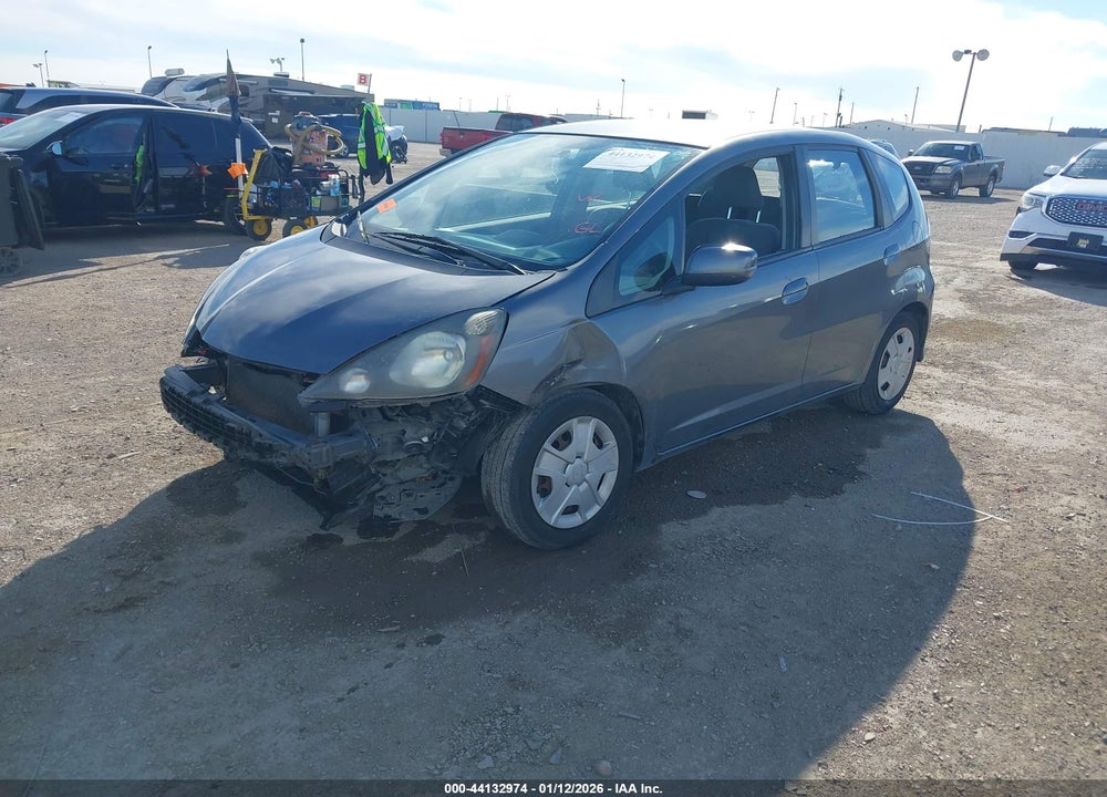2013 HONDA FIT VIN: JHMGE8H34DC060296