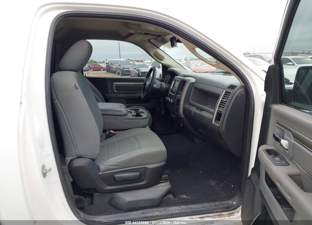 2015 RAM 1500 TRADESMAN VIN: 3C6JR6DG2FG631414