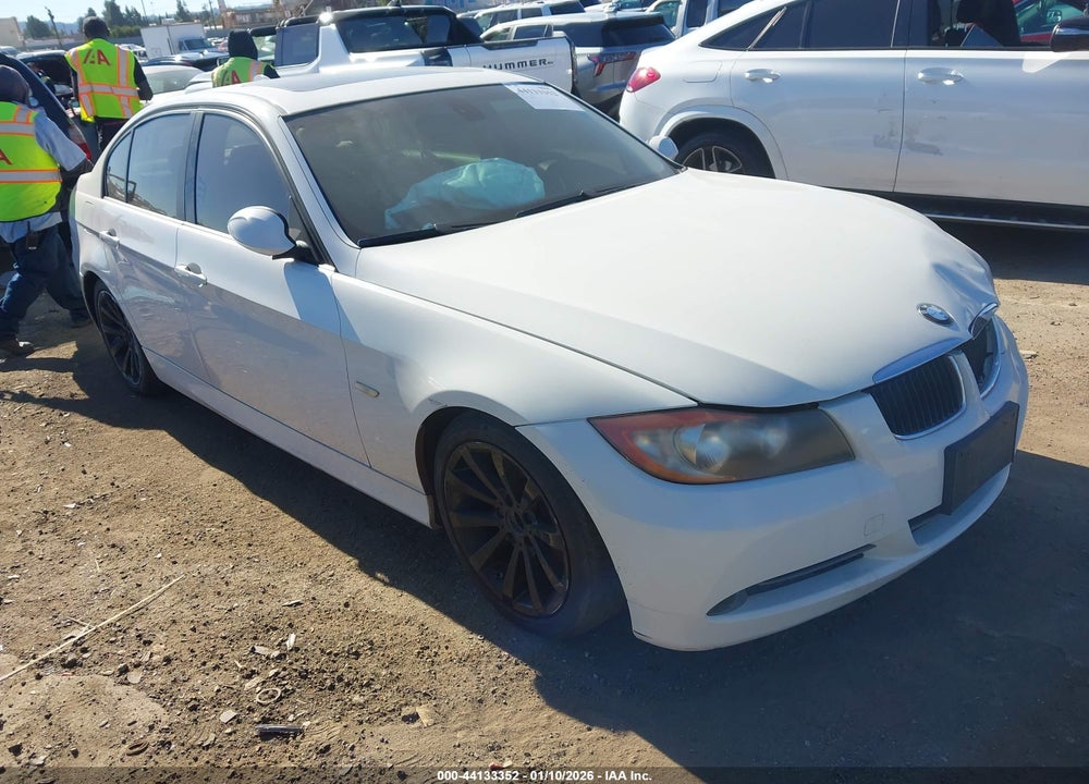 2008 BMW 328I VIN: WBAVA37588NL55130