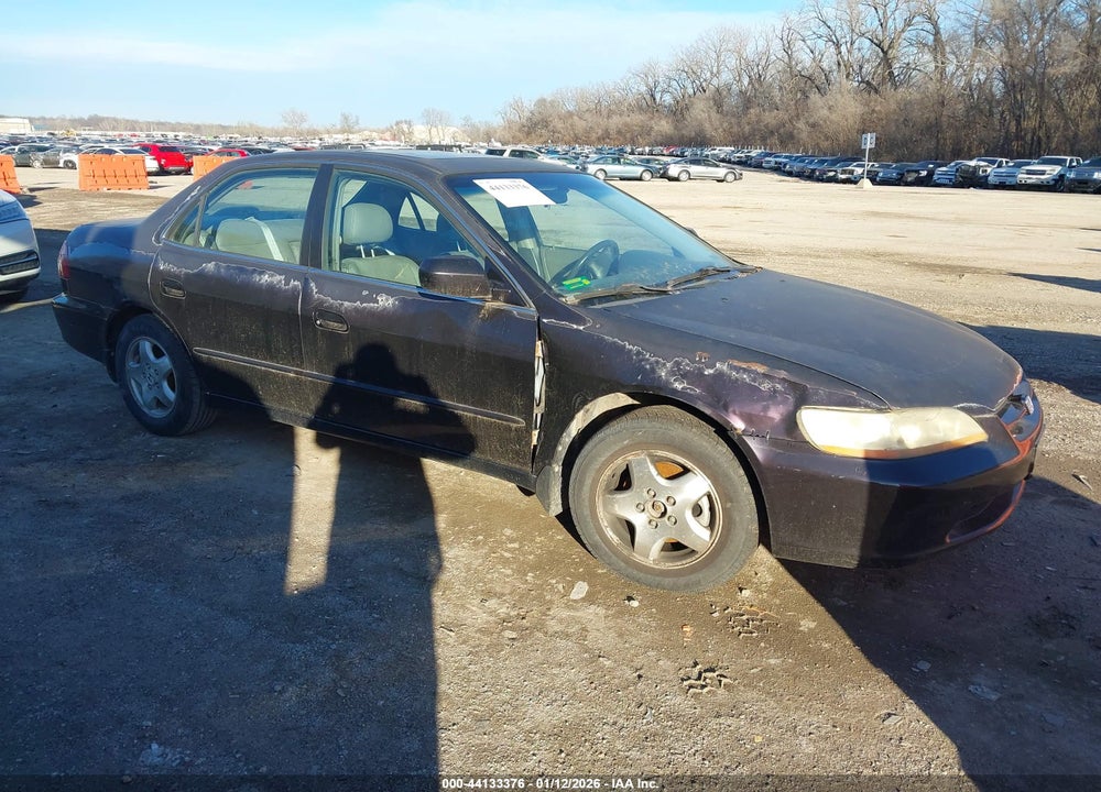 1999 HONDA ACCORD EX V6 VIN: 1HGCG1655XA033423