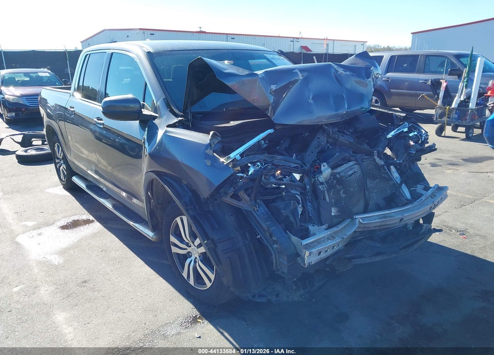 2017 HONDA RIDGELINE RTS VIN: 5FPYK2F45HB007338