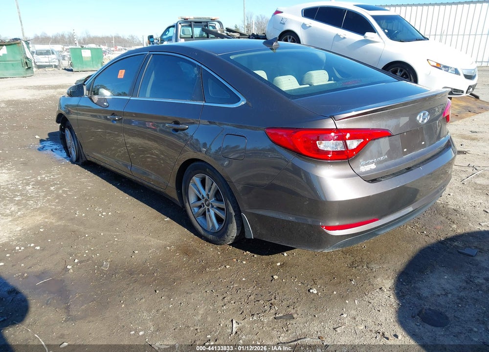 2016 HYUNDAI SONATA SE VIN: 5NPE24AF5GH379939