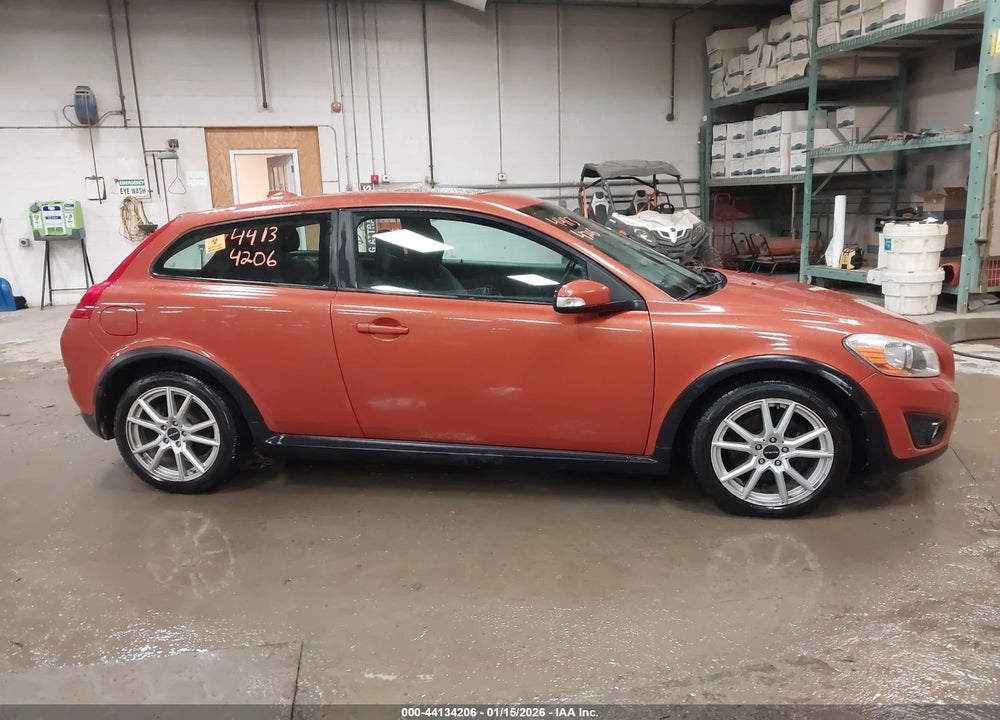 2012 VOLVO C30 T5/T5 PLATINUM/T5 PREMIER PLUS/T5 R-DESIGN/T5 R-DESIGN PLATINUM/T5 R-DESIGN PREMIER PLUS VIN: YV1672MK1C2281063