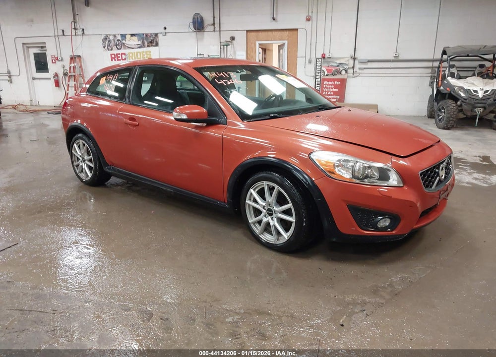 2012 VOLVO C30 T5/T5 PLATINUM/T5 PREMIER PLUS/T5 R-DESIGN/T5 R-DESIGN PLATINUM/T5 R-DESIGN PREMIER PLUS VIN: YV1672MK1C2281063