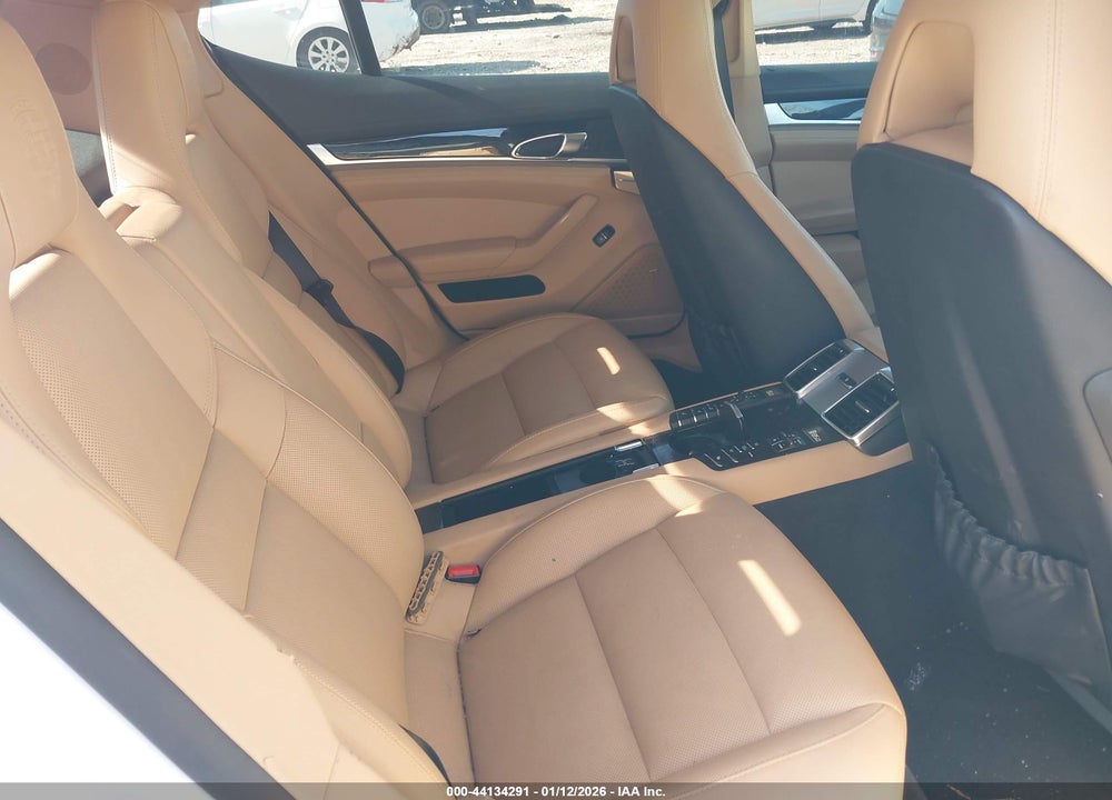 2016 PORSCHE PANAMERA 4 VIN: WP0AA2A70GL000159