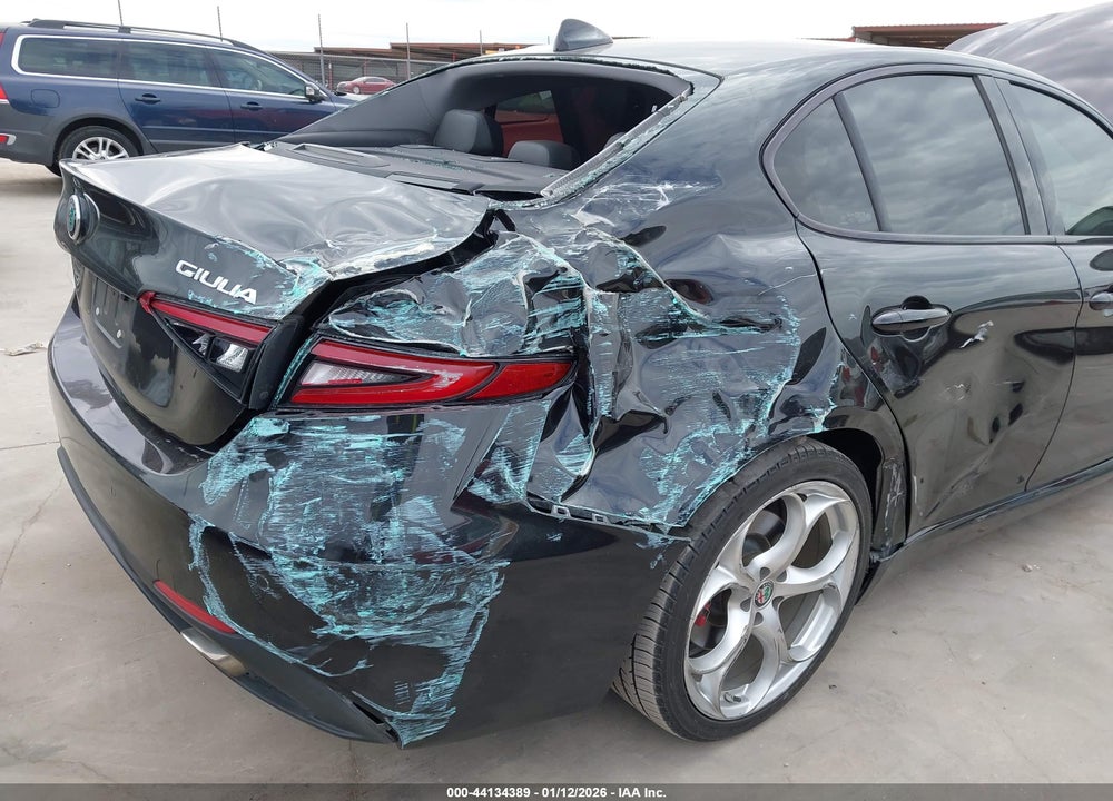 2019 ALFA ROMEO GIULIA TI SPORT RWD VIN: ZARFAMBN8K7604225