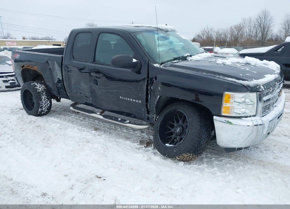 2013 CHEVROLET SILVERADO 1500 LT VIN: 1GCRKSE73DZ192826