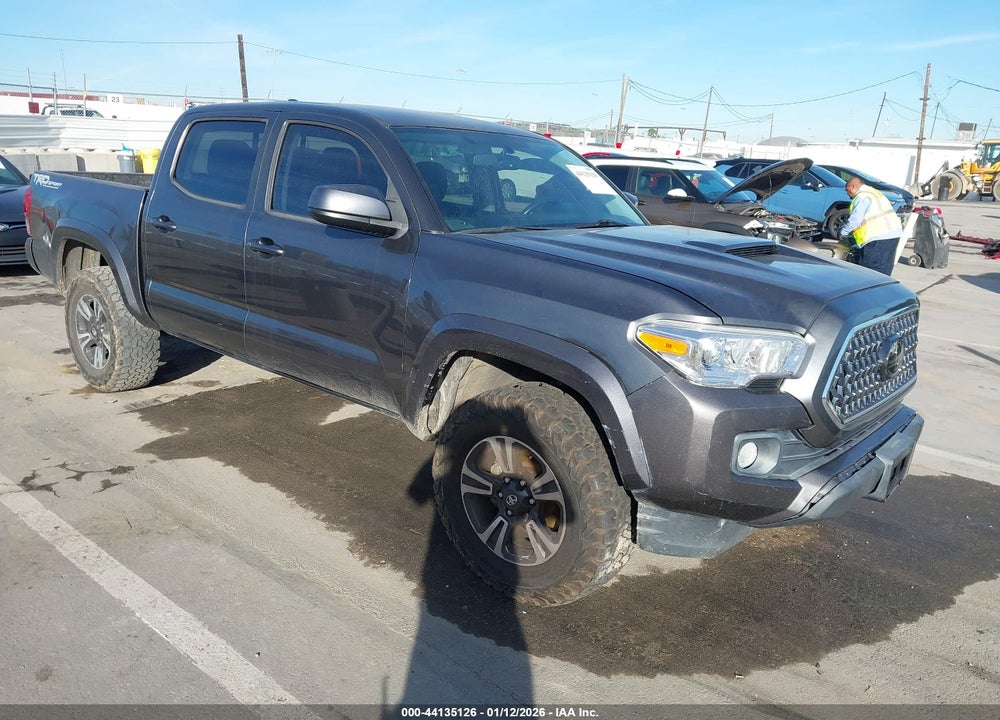 2017 TOYOTA TACOMA SR5 V6 VIN: 3TMAZ5CN1HM030101