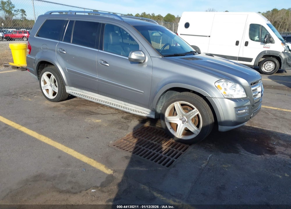 2010 MERCEDES-BENZ GL 550 4MATIC VIN: 4JGBF8GE8AA585456