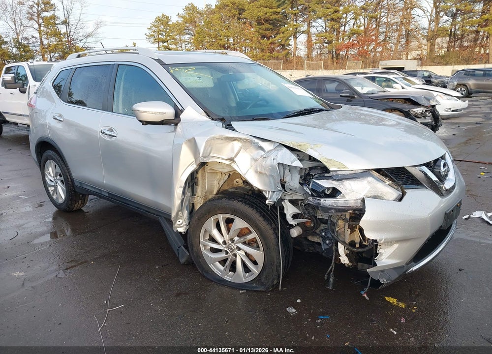 2015 NISSAN ROGUE SL VIN: 5N1AT2MV7FC770728