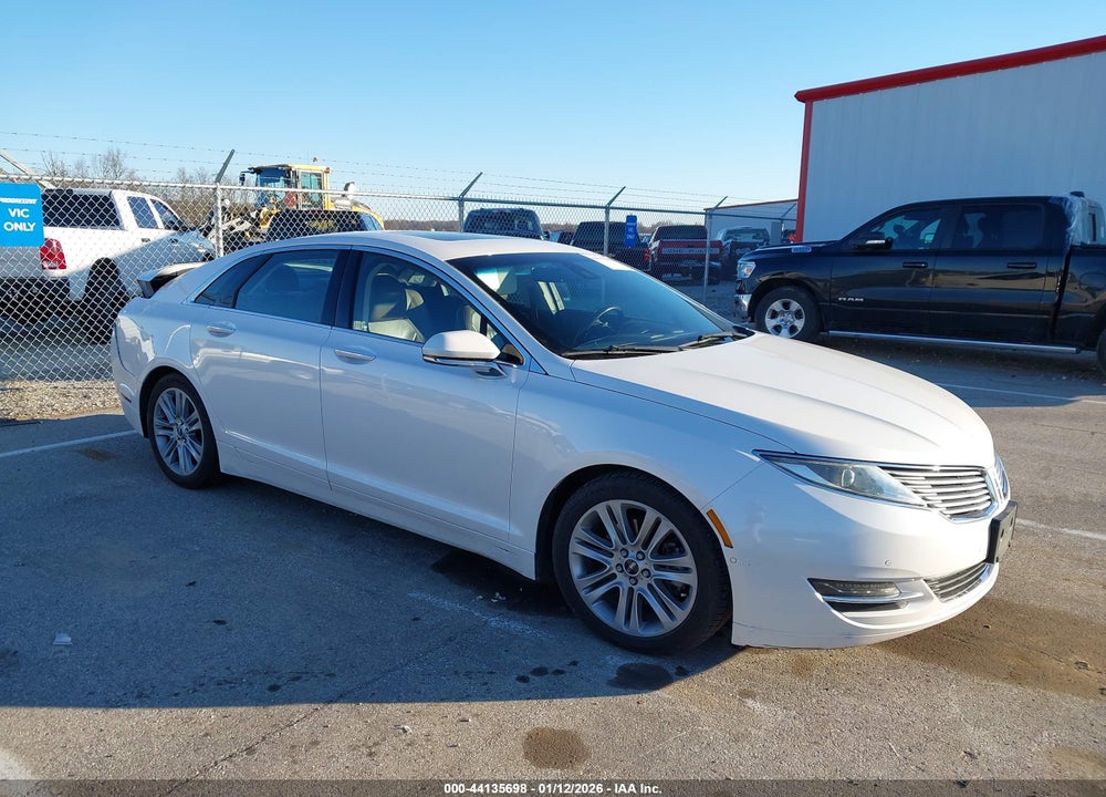 2014 LINCOLN MKZ VIN: 3LN6L2JK5ER812622
