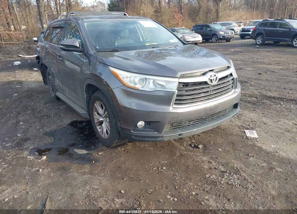 2015 TOYOTA HIGHLANDER LE PLUS V6 VIN: 5TDBKRFH1FS198128